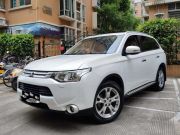 三菱 欧蓝德（进口） 2014 款 2.4-CVT/MT四驱7座豪华超值版