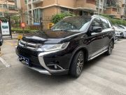 三菱 欧蓝德 2018 款 2.0-CVT前驱5座荣耀版