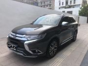 三菱 欧蓝德（进口） 2016 款 2.4-CVT/MT四驱7座旗舰GT版